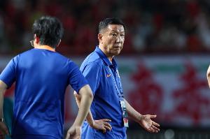 鲁媒：崔康熙团队表明拿钱走人，他的违约金应该还在1000万以上