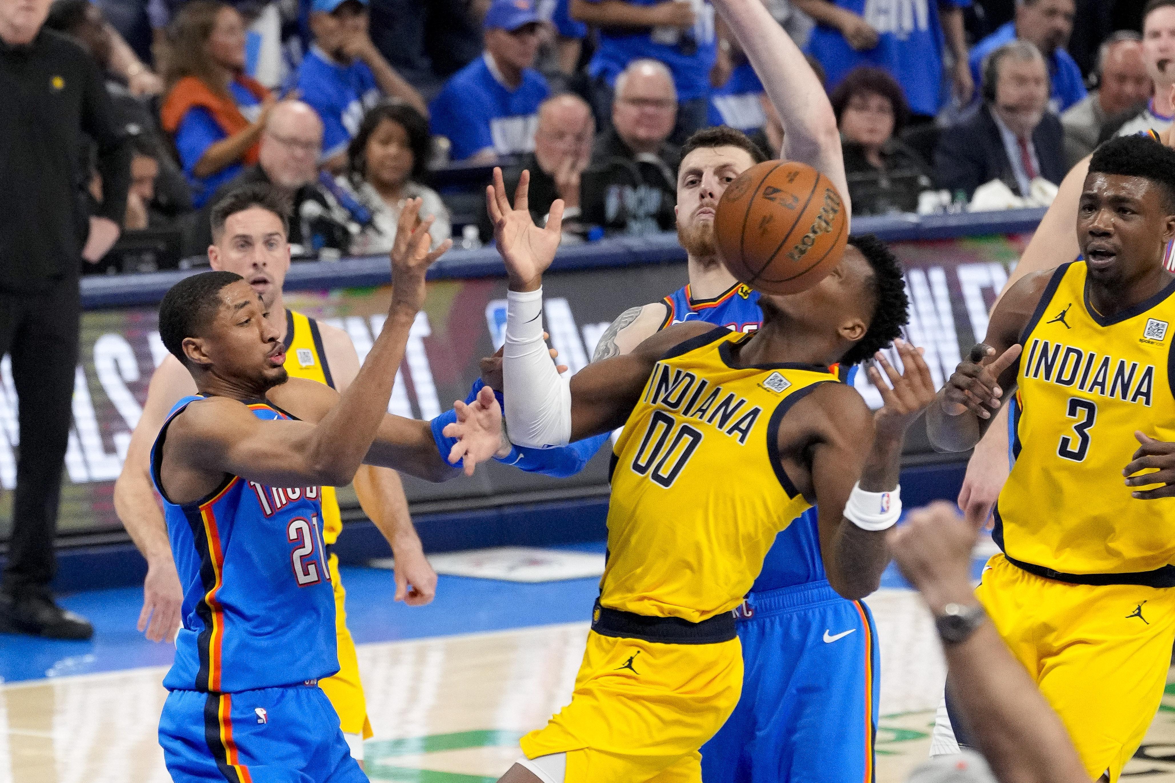 萧华：湖人绿军公牛至今仍有大量球迷 雷步也可以和大市场竞争