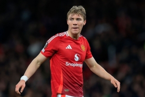 开云官方网站-英媒：曼联为霍伊伦标价4000万镑，今夏可能对弃将更加“无情”