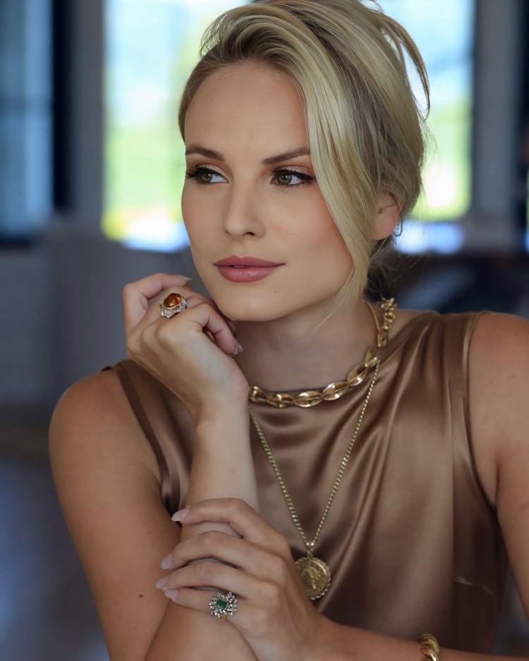 😍😍给你们想要的！夏联场边采访女记者❤凯蒂-乔治美图放送