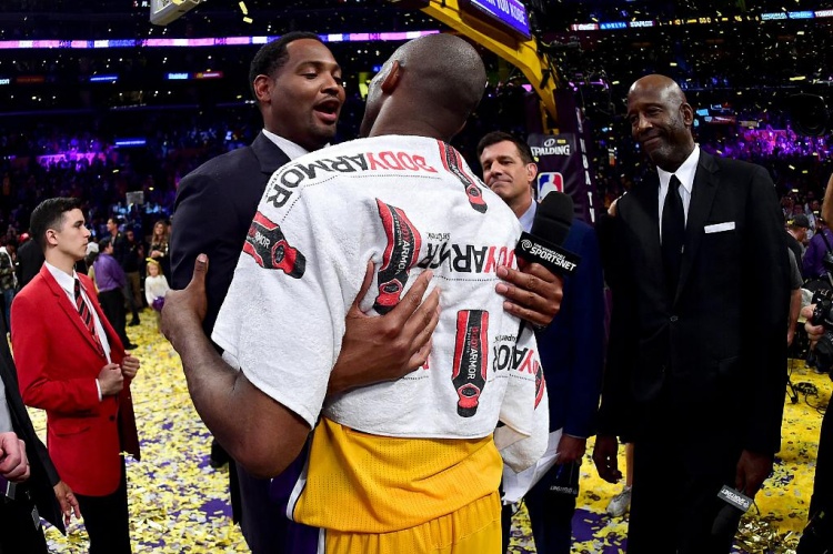 KAIYUN SPORTS-霍里揭秘：科比单挑旨在激励团队 奥尼尔领袖地位无可争议